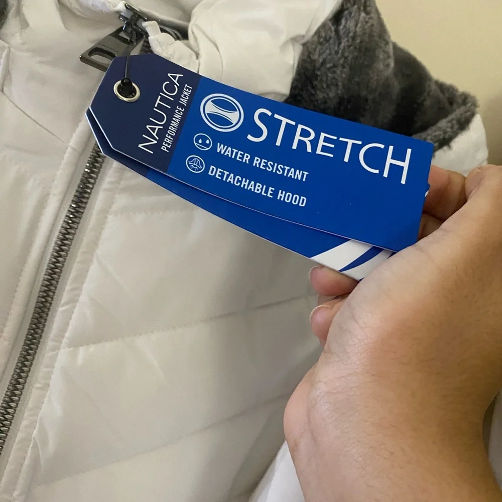 SELLING 2 BRAND NEW COATS NAUTICA AND CALVIN KLEIN - Picture 2 of 6